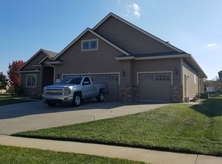 6305 SW 42nd Ct, Topeka, KS 66610