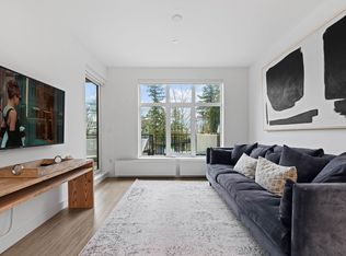 733 E 3rd St #107, North Vancouver, BC