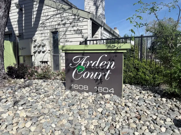 1608 Hood Rd APT F, Sacramento, CA 95825