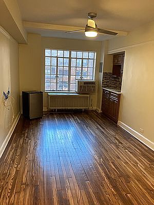 4th image of 5 Tudor City Pl APT 1108