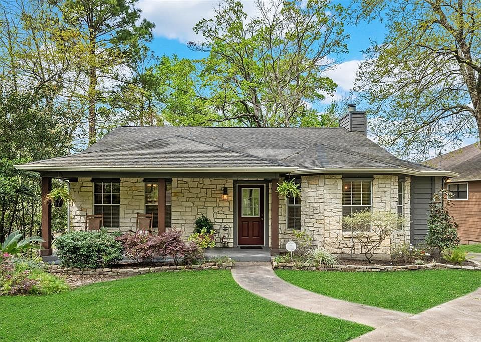 1st image of 27 Lake Oaks Blvd