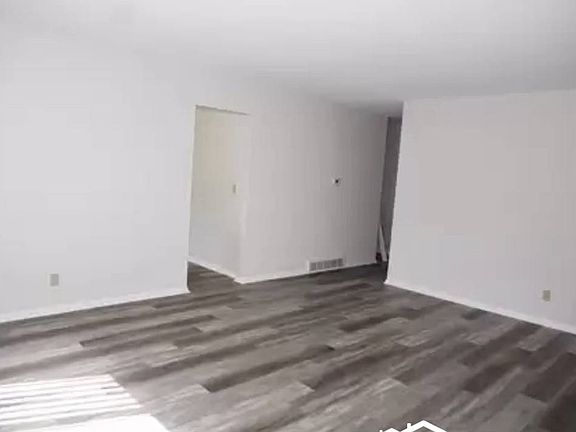 5th image of 5912 Washburn Ave S