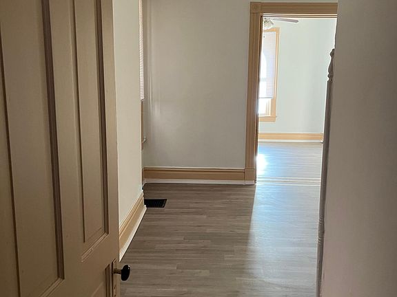 5th image of 3825 Maffitt Ave #B