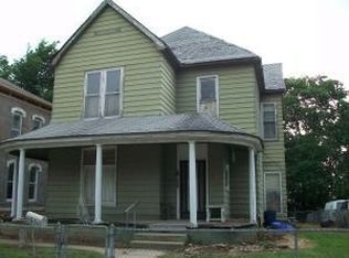 626 S 13th St, Saint Joseph, MO 64501