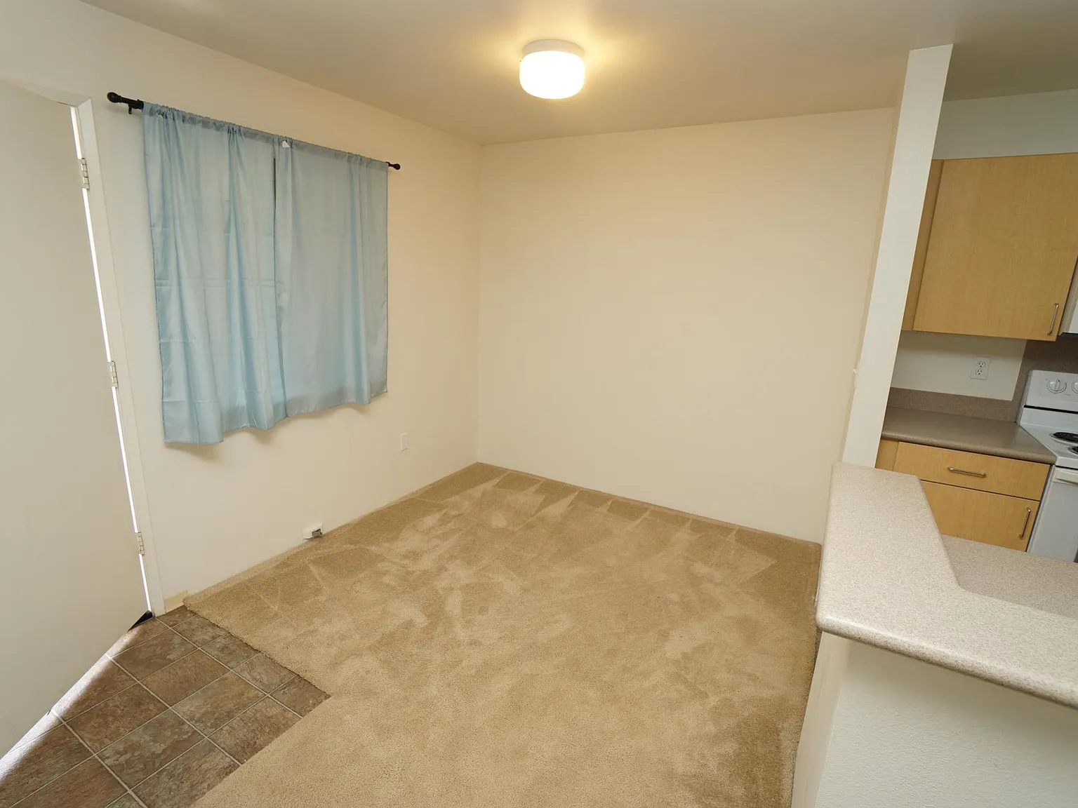 2 bed, 704 sqft, $2,500 — Photo 4