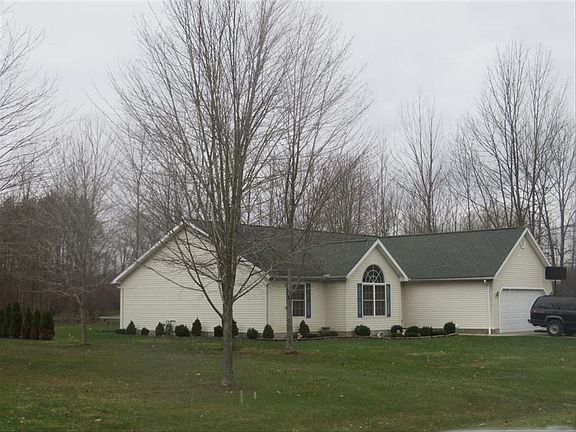 3rd image of 422 Conneaut Ter