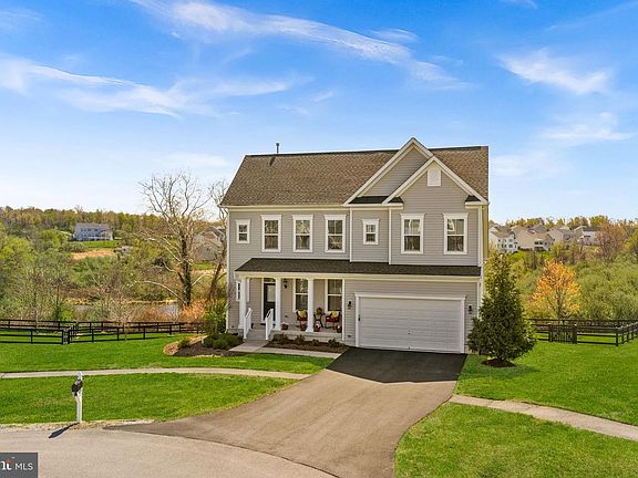 4th image of 35829 Peninsula Ct