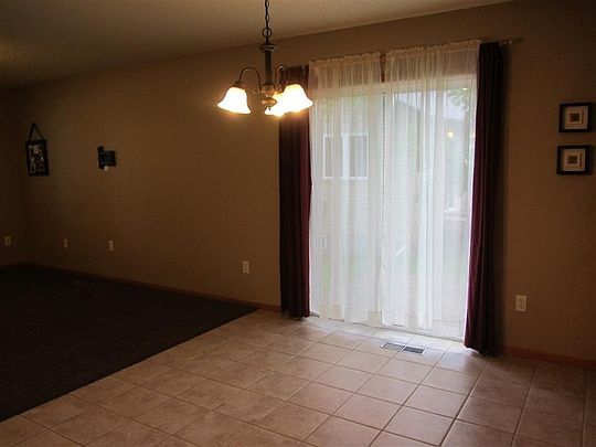 4th image of 1315 Bayridge Dr