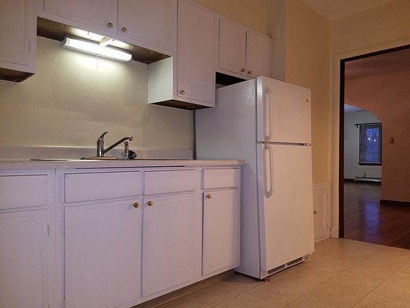 4th image of 1811 King Ave APT C