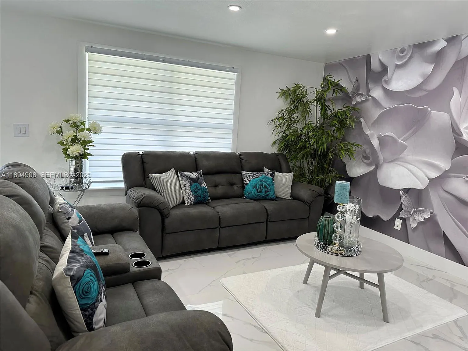 4 bed, 2.0 bath, 1718 sqft, $6,000 — Photo 4