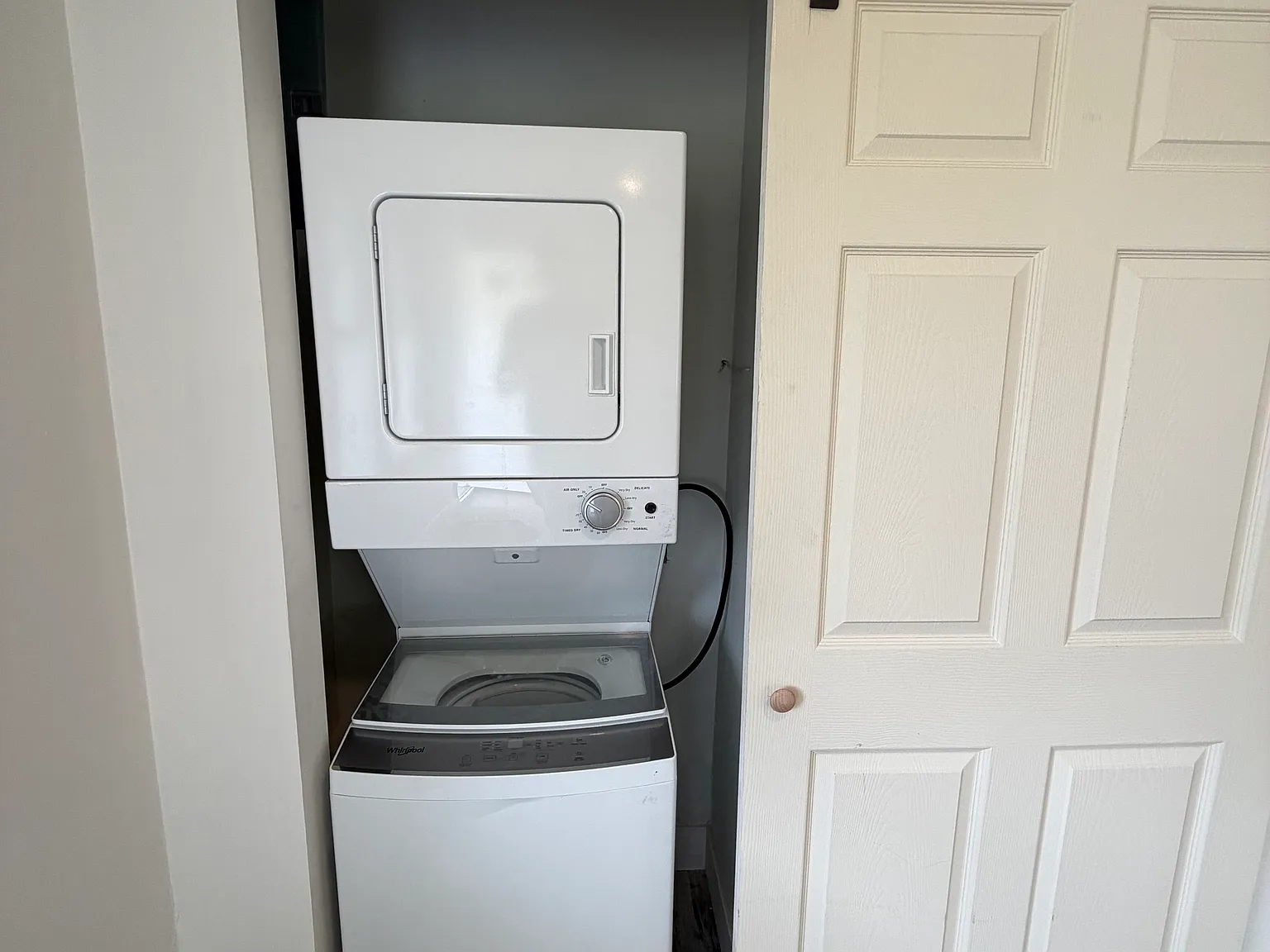 2 bed, 920 sqft, $1,550 — Photo 3