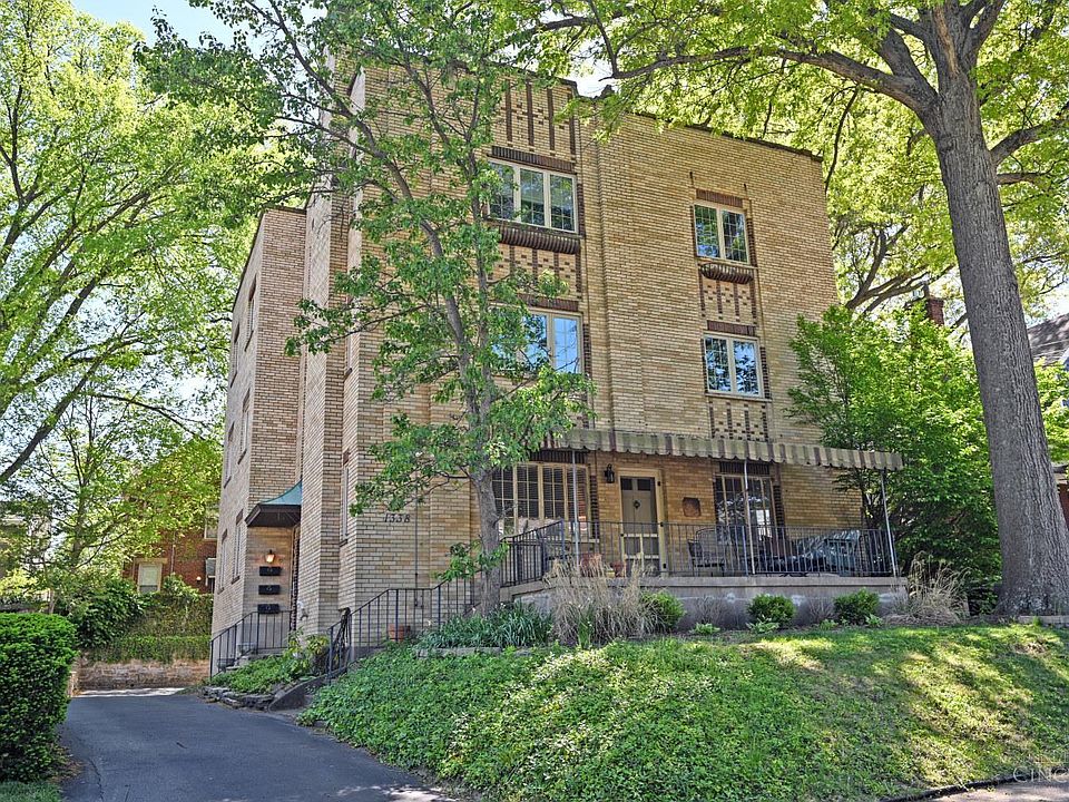 1st image of 1338 Paxton Ave Unit 3