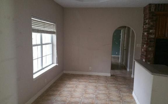 5th image of 8017 Hills Pkwy