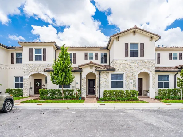 12125 NW 23rd Ct, Miami, FL 33167