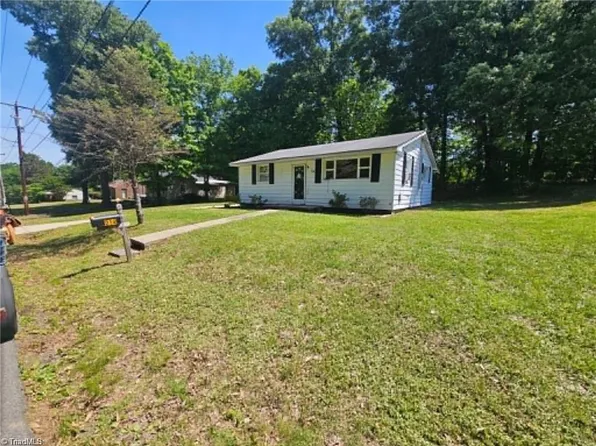 214 Cedar St, Stokesdale, NC 27288