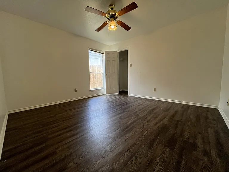 5904 Creekway St — Photo 24