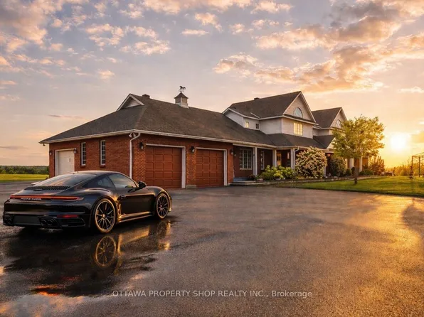 3057 Greenland Rd, Ottawa, ON K0A 1T0