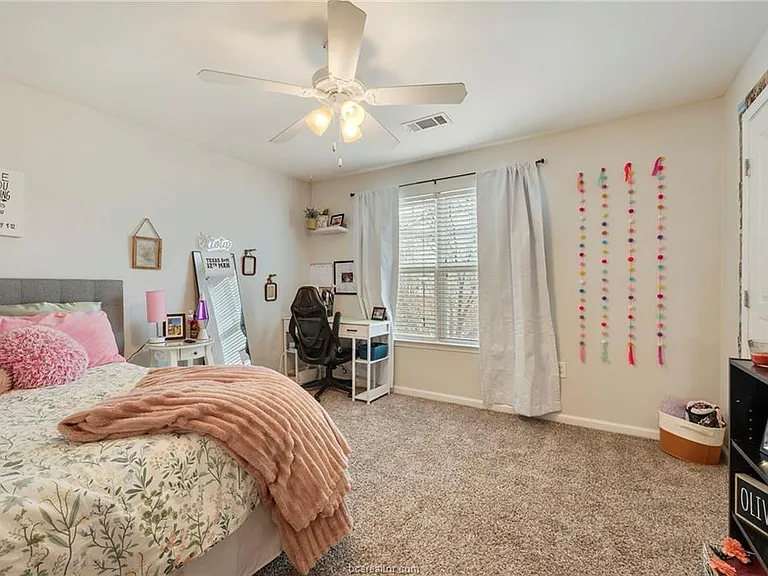 1725 Harvey Mitchell Pkwy S #1433 — Photo 14