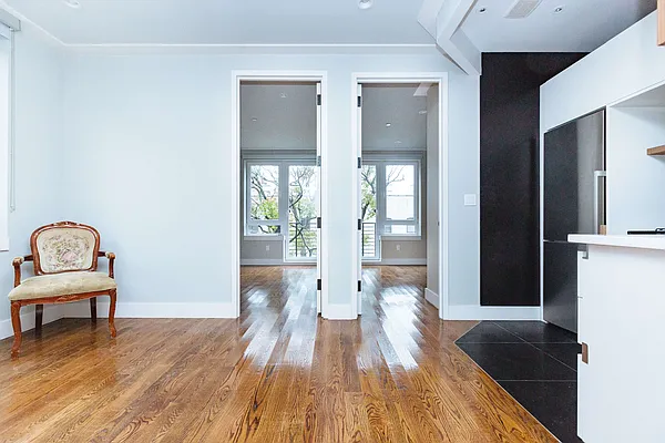 Rented by Nooklyn NYC LLC | media 21