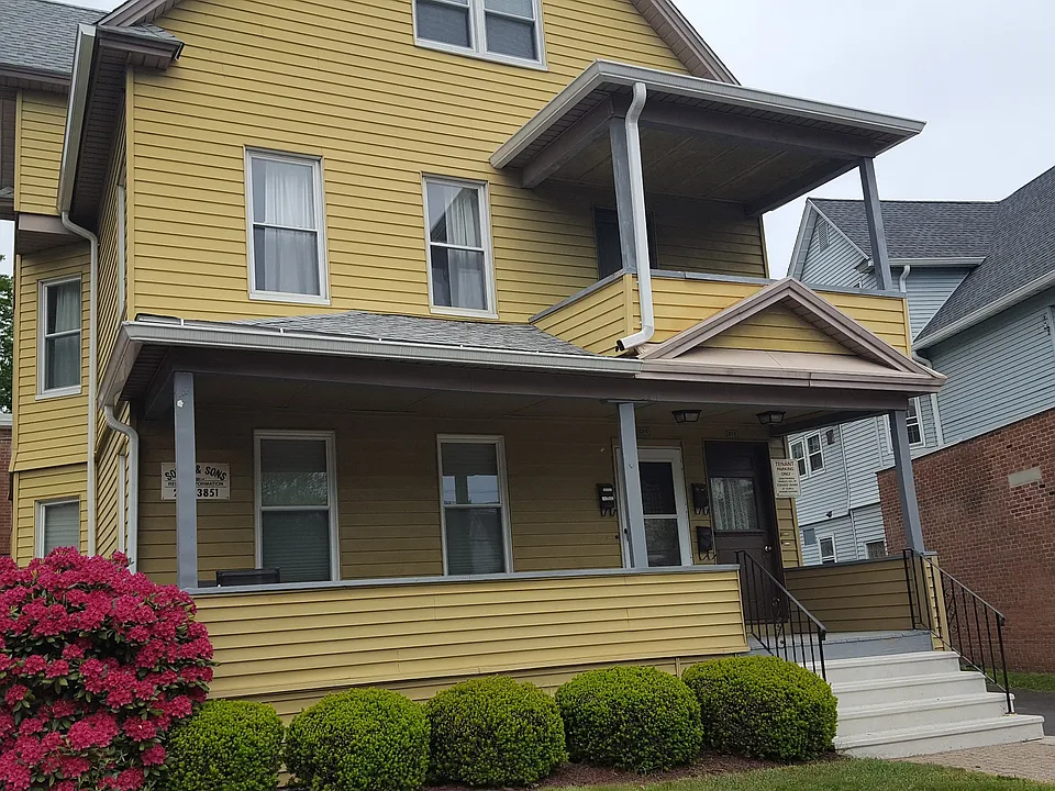 218 Park Rd #2