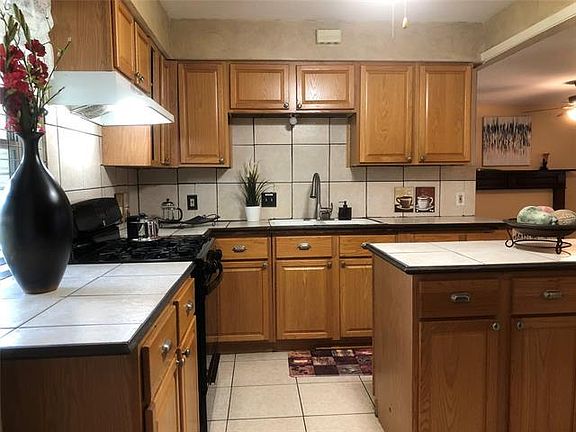 3rd image of 1109 Paula Dr