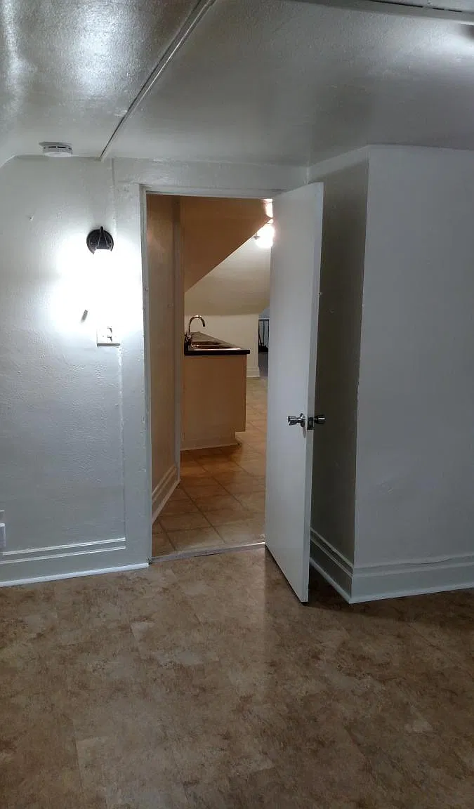 2 bed, $765 — Photo 4