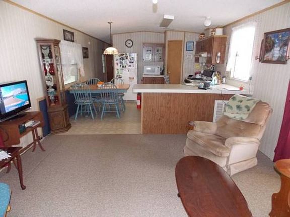5th image of 349 Mels Dr