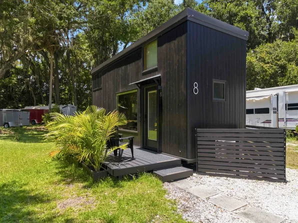 803 Old Mission Rd #8, New Smyrna Beach, FL 32168