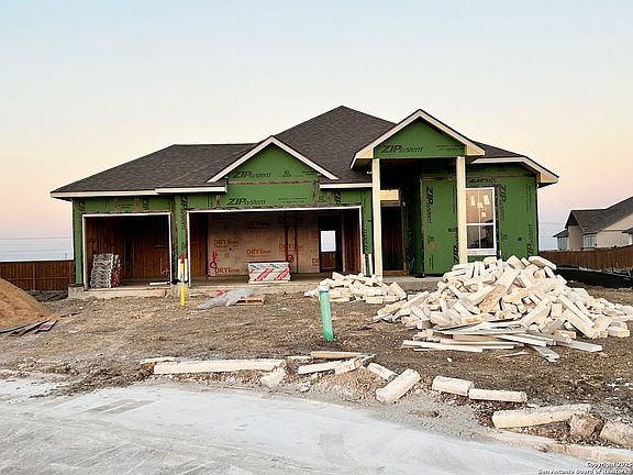 2nd image of 202 Scarlet Oak Creek