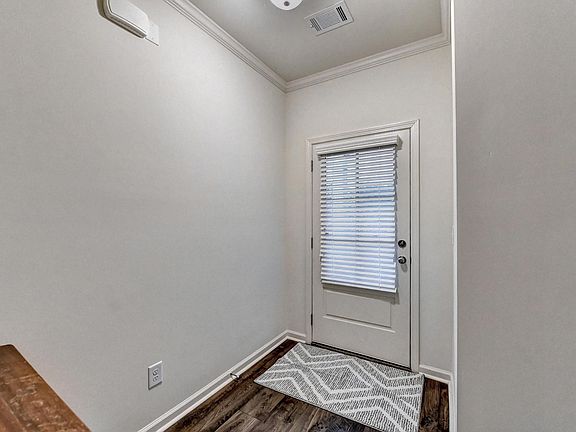 5th image of 5525 Park Avenue Ln