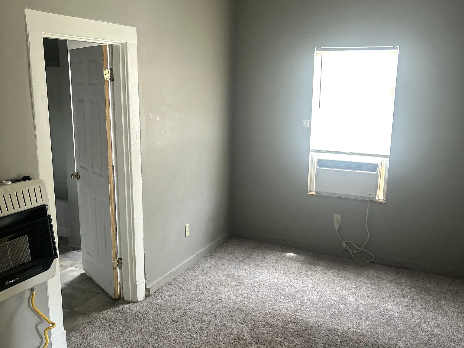 1409 Martin - B — Photo 3