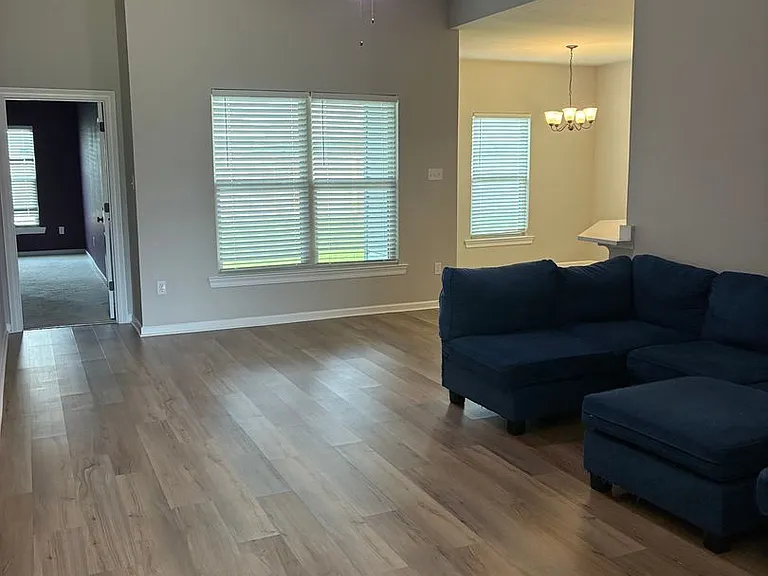 137 Keaton Ct — Photo 6