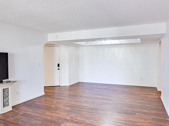 5th image of 10444 N 69th St APT 218