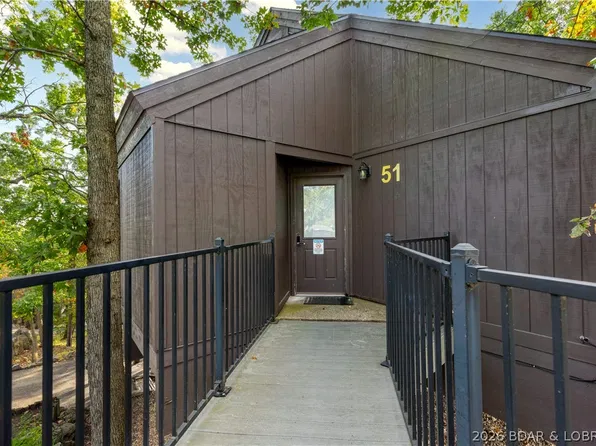 61 Tree Top Dr #51, Lake Ozark, MO 65049