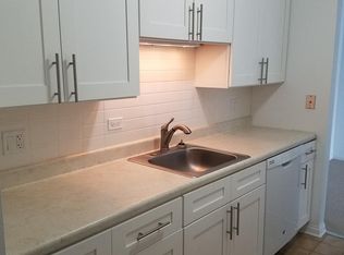 201 Talcott Pl, Park Ridge, IL 60068