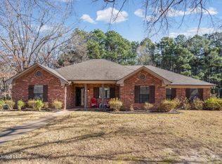 4560 Rebekah Park Dr, Olive Branch, MS 38654