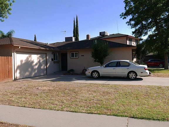 3rd image of 4936 E Leisure Ave