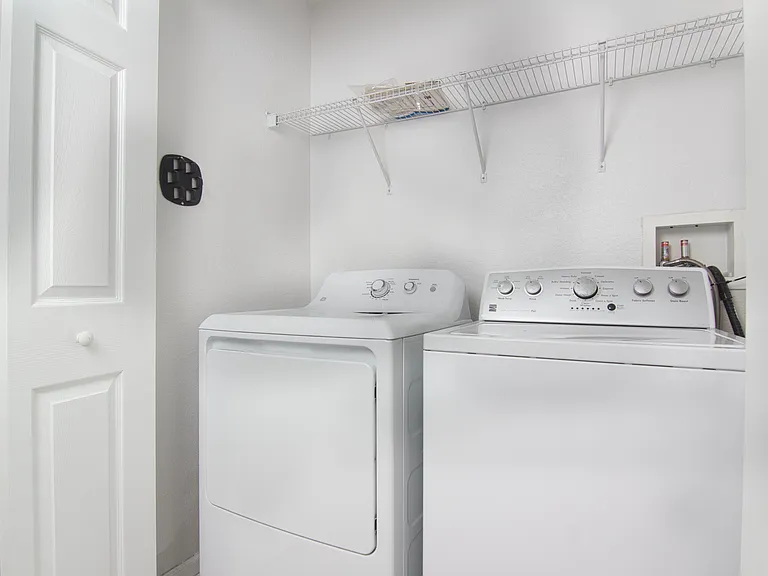 1020 Berkman Cir — Photo 14