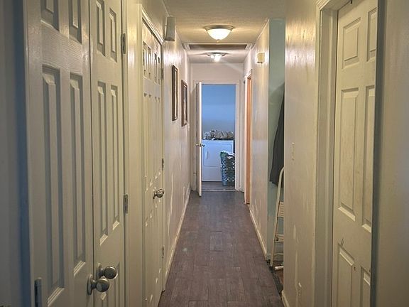 5th image of 1001 Evans St