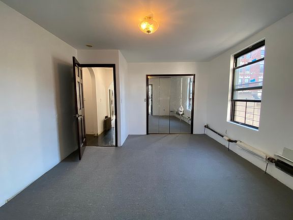 3rd image of 83 Hamilton Ave #2