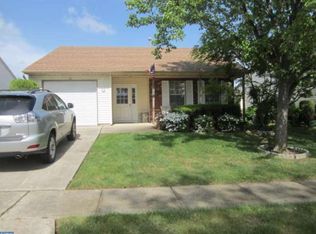 7 Cottage Ln W, Columbus, NJ 08022