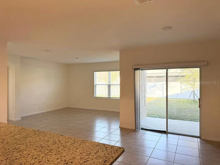 6833 Cranes Roost Rd — Photo 3