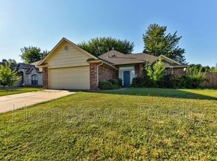1904 Pebble Creek Blvd, Edmond, OK 73003