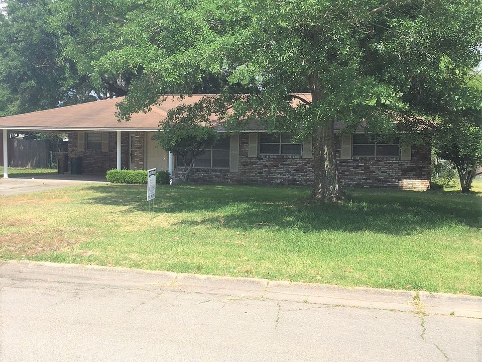 1st image of 102 Warwick Dr