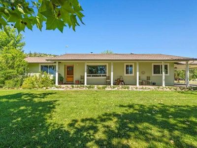 800 Hillandale Cir, Eagle Pt, OR, 97524