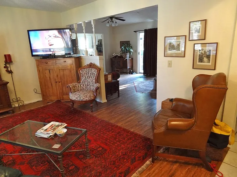 14021 Scott St — Photo 4
