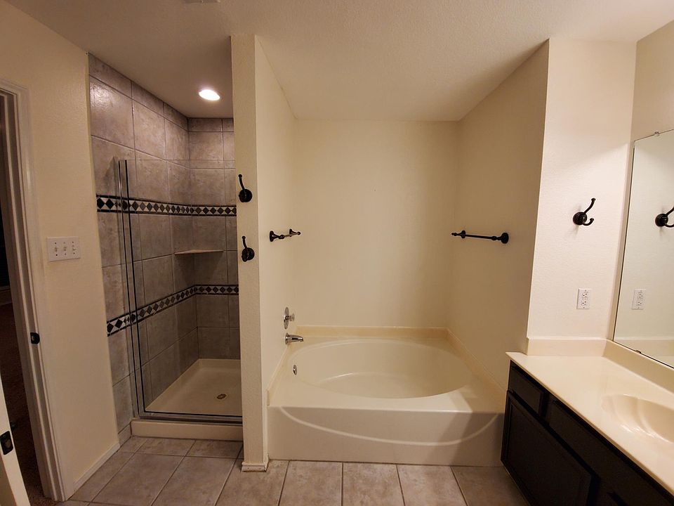 1st image of 3119 Lance Ln