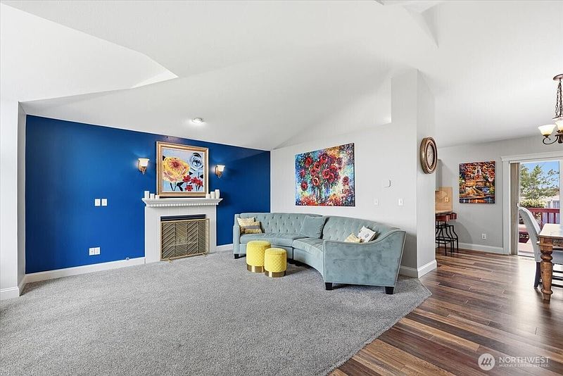 5th image of 6011 S Julia Court