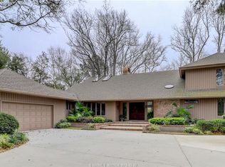 21 Royal Crest Dr, Hilton Head Island, SC 29928