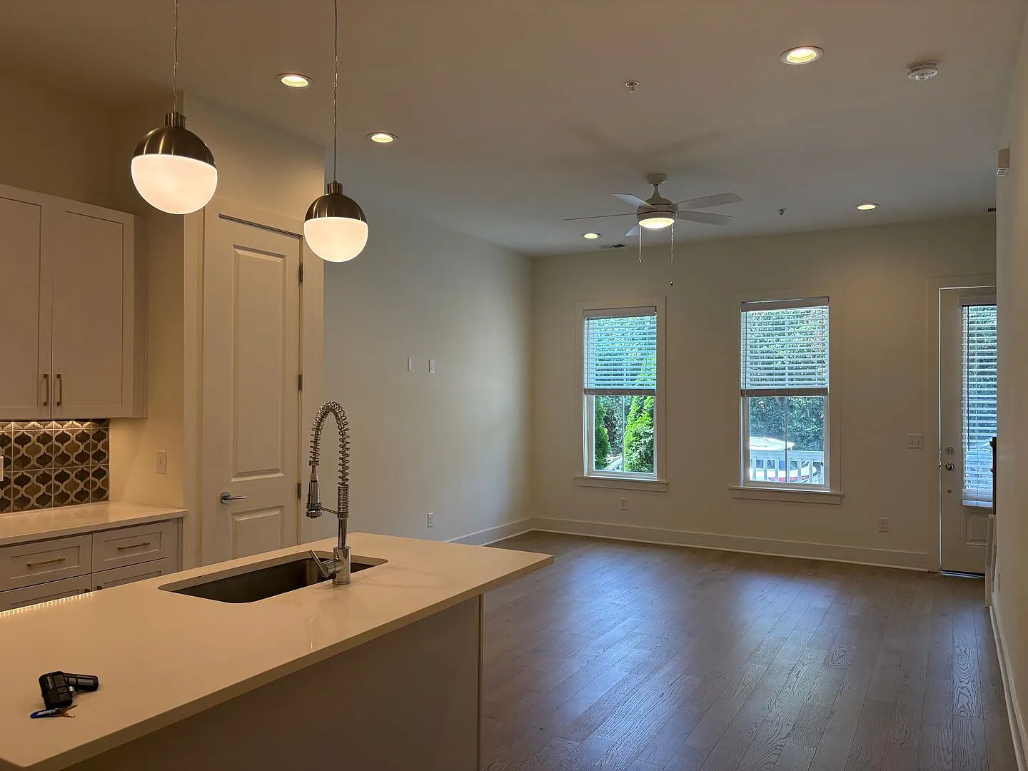 Beautiful 2/2.5 townhome near downtown Franklin available! — Photo 4